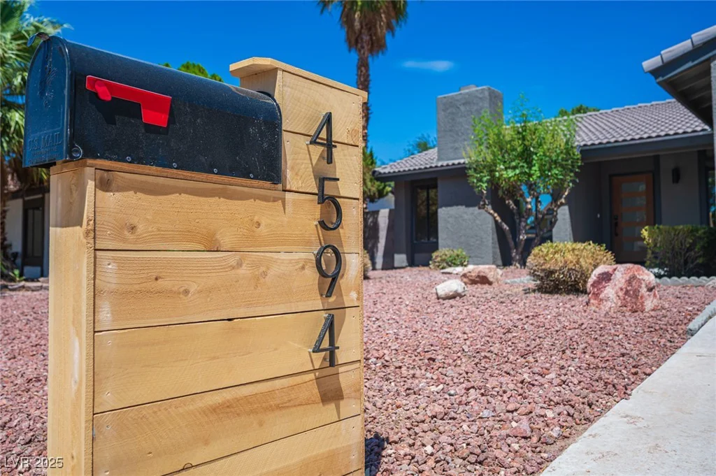 4594 Cabo, Las Vegas, NV 89121