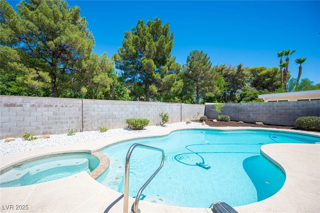 4594 Cabo, Las Vegas, NV 89121