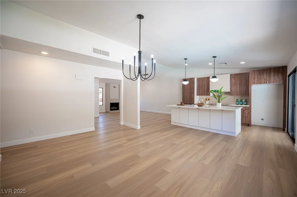 4594 Cabo, Las Vegas, NV 89121