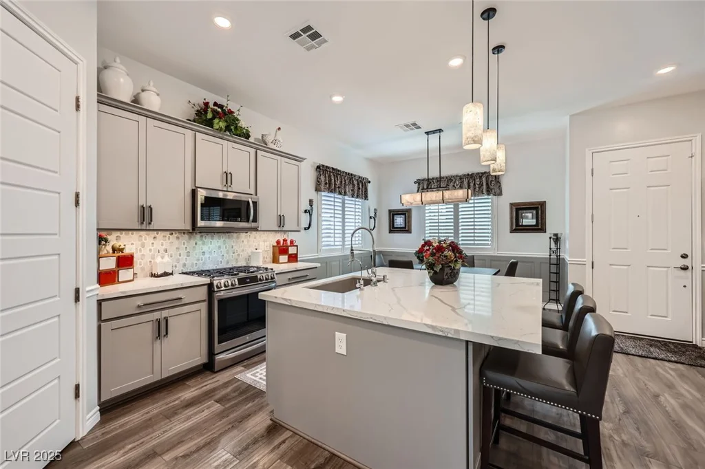 750 Agave Falls, Henderson, NV 89011