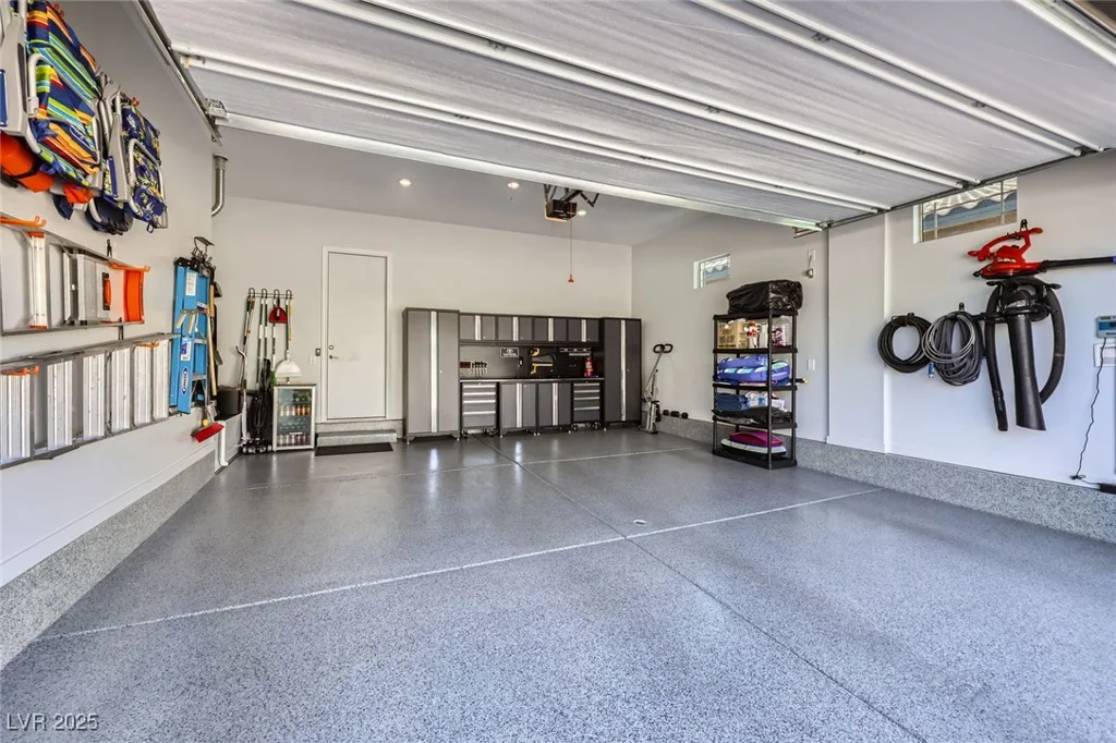 750 Agave Falls, Henderson, NV 89011