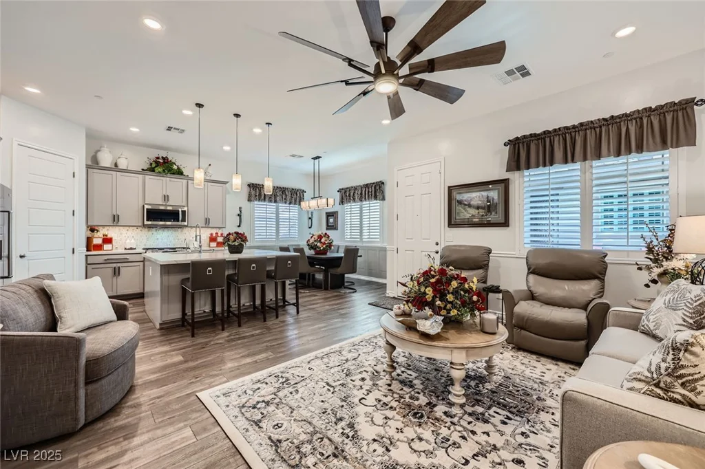 750 Agave Falls, Henderson, NV 89011