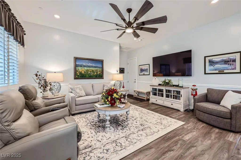 750 Agave Falls, Henderson, NV 89011
