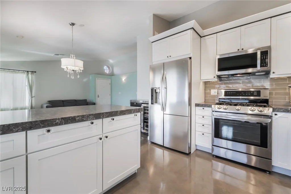 7048 Harbor View, Las Vegas, NV 89119