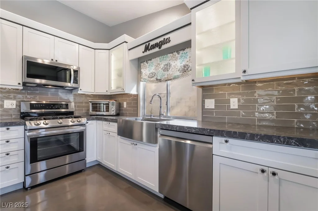7048 Harbor View, Las Vegas, NV 89119