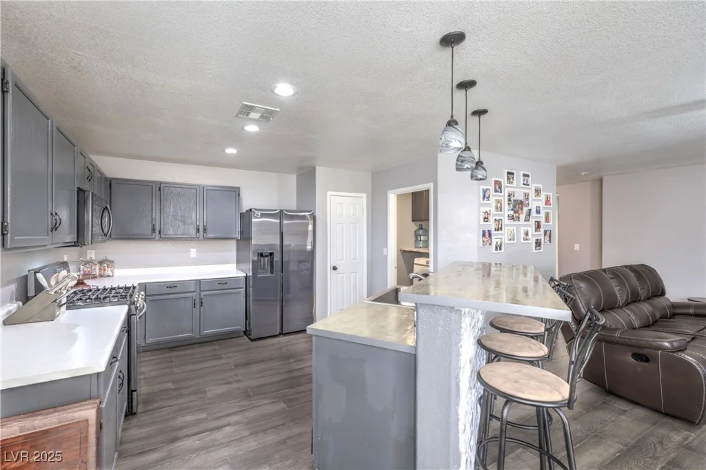 701 Tonin, North Las Vegas, NV 89031