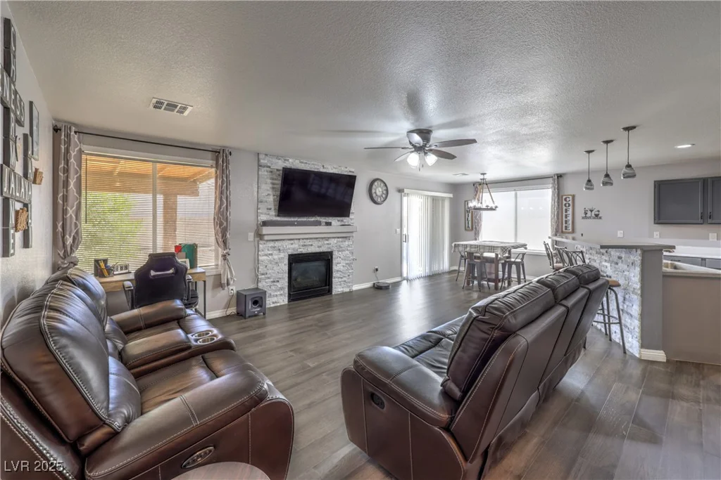 701 Tonin, North Las Vegas, NV 89031