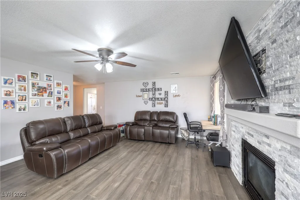 701 Tonin, North Las Vegas, NV 89031
