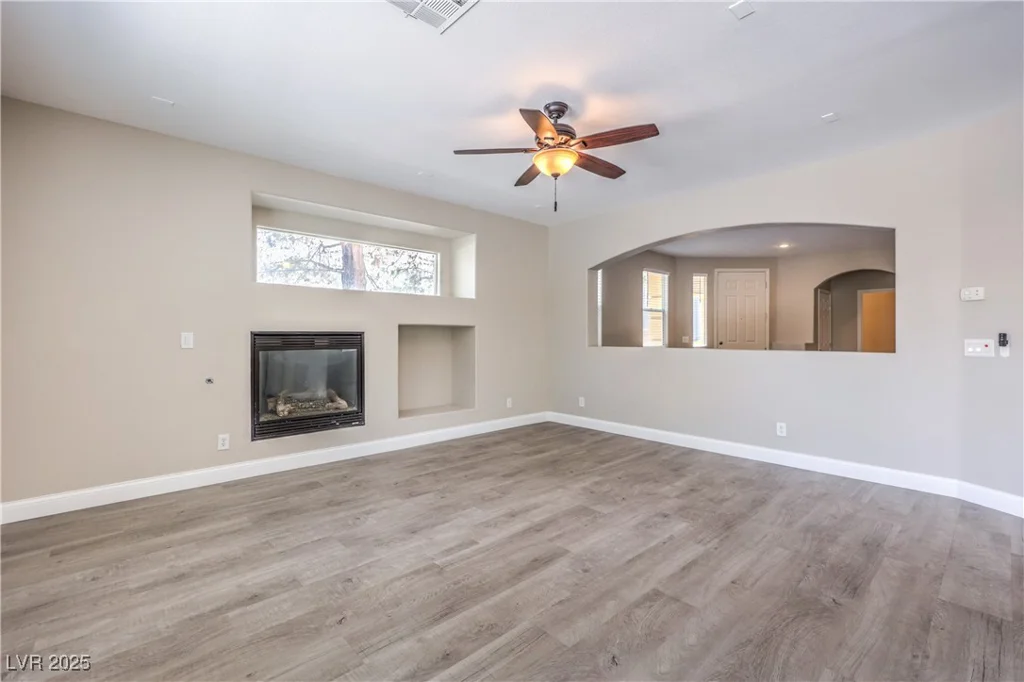 585 Foster Springs, Las Vegas, NV 89148