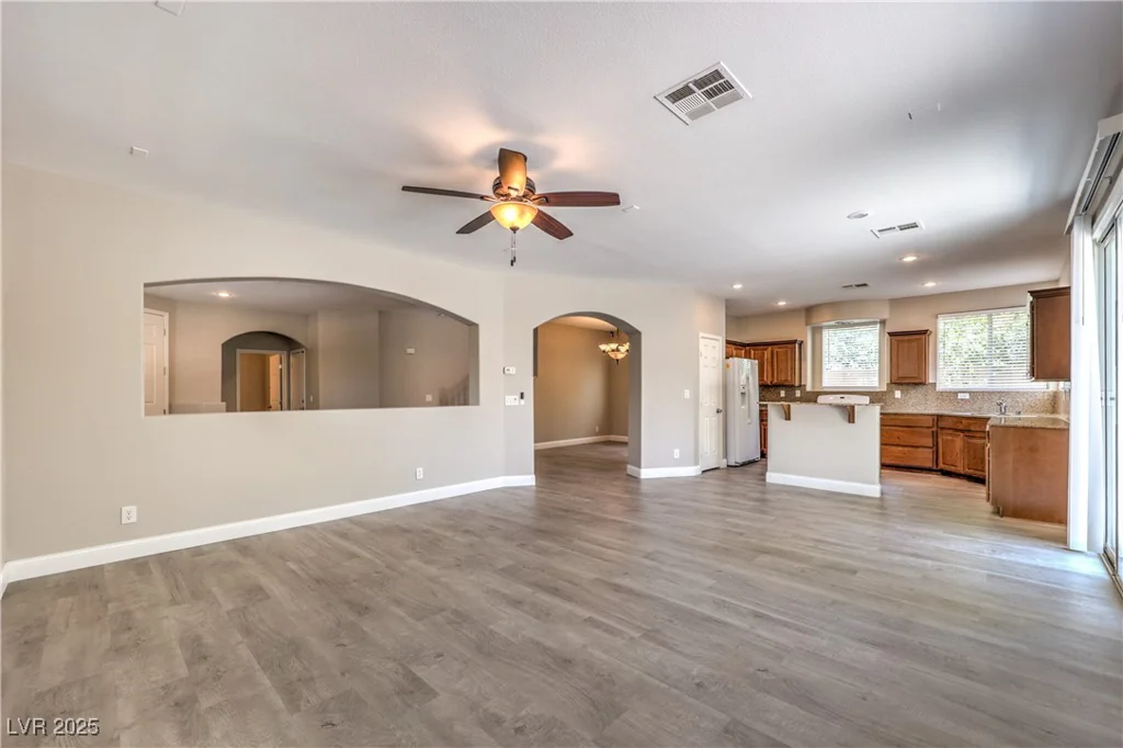 585 Foster Springs, Las Vegas, NV 89148
