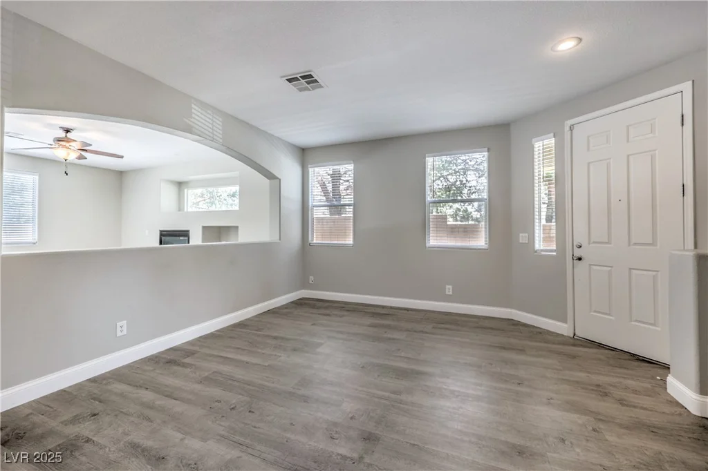 585 Foster Springs, Las Vegas, NV 89148