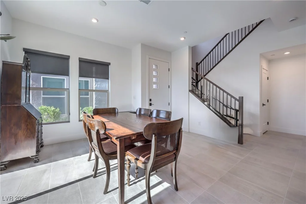 9881 Agate Creek, Las Vegas, NV 89141