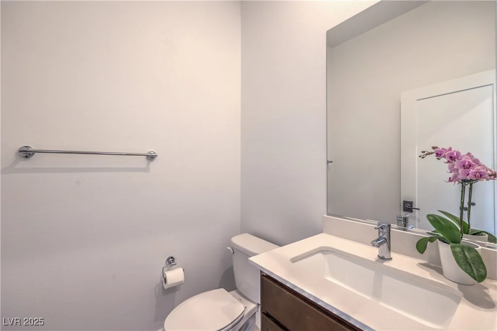 9881 Agate Creek, Las Vegas, NV 89141
