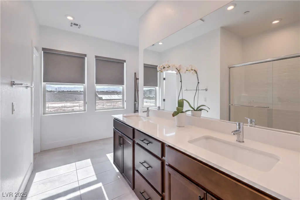 9881 Agate Creek, Las Vegas, NV 89141