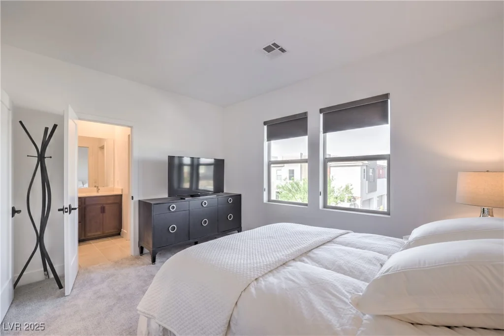 9881 Agate Creek, Las Vegas, NV 89141