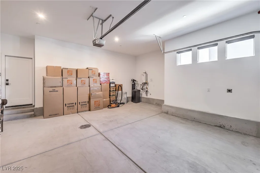 9881 Agate Creek, Las Vegas, NV 89141
