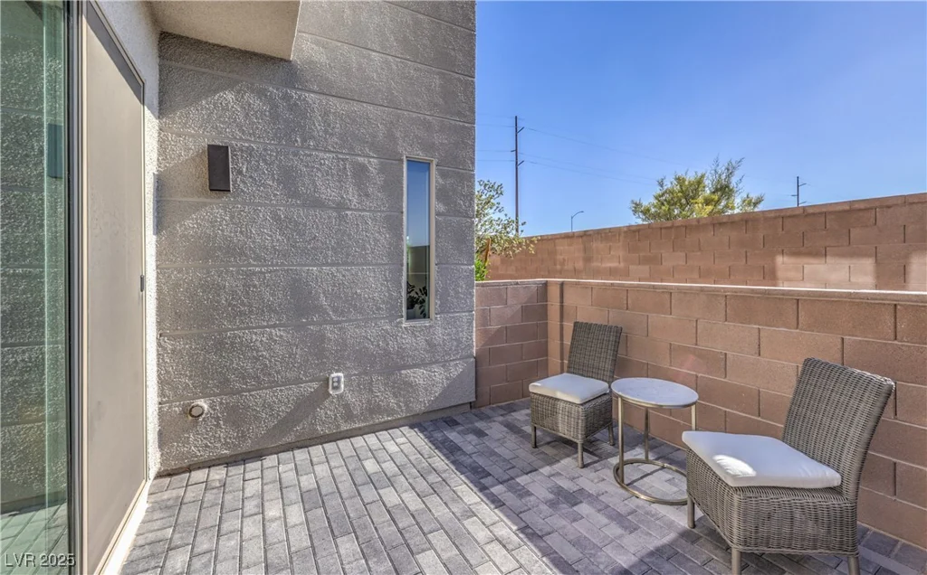 9881 Agate Creek, Las Vegas, NV 89141