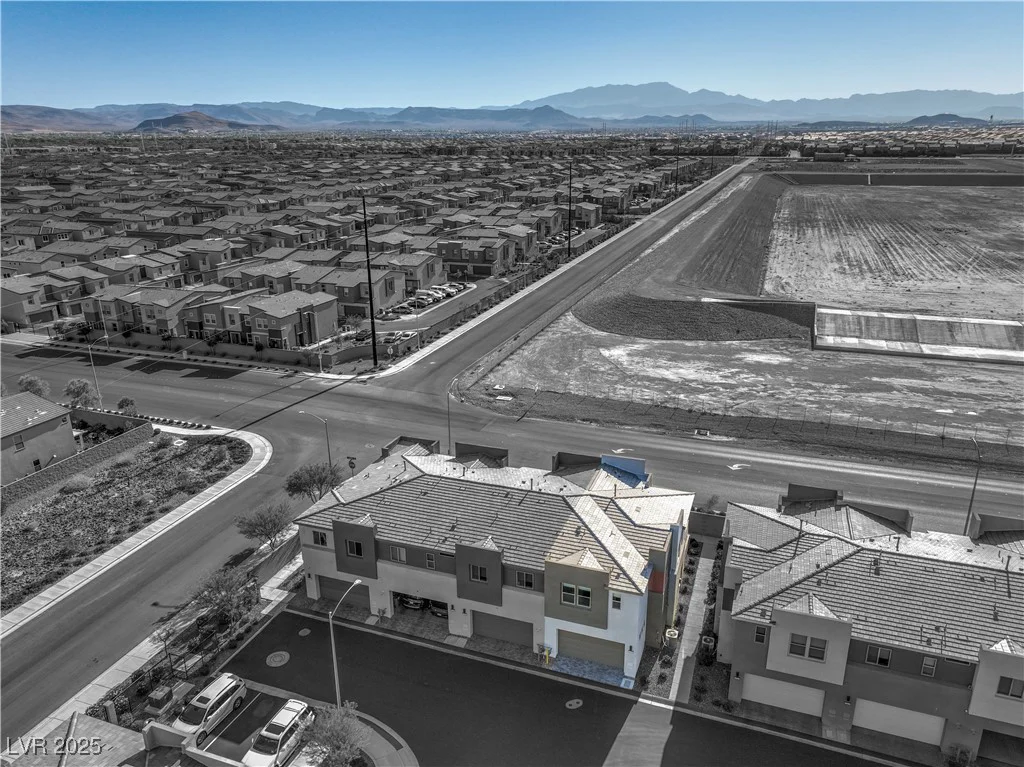 9881 Agate Creek, Las Vegas, NV 89141