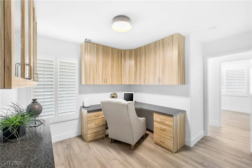 304 Desert Knolls, Henderson, NV 89014