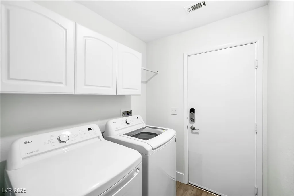 304 Desert Knolls, Henderson, NV 89014