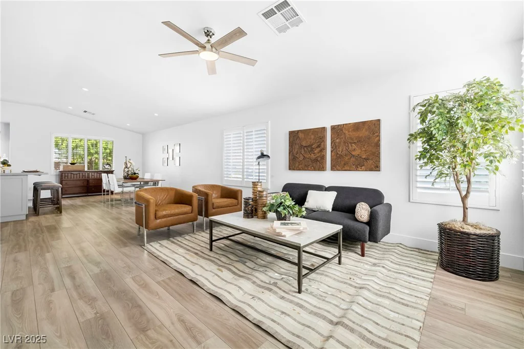 304 Desert Knolls, Henderson, NV 89014