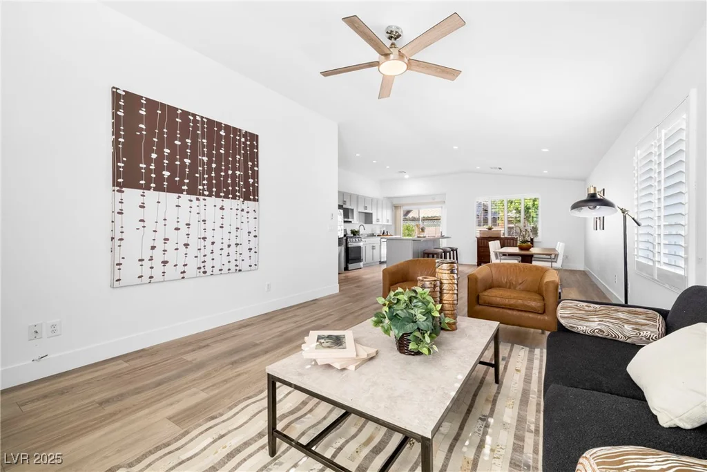 304 Desert Knolls, Henderson, NV 89014