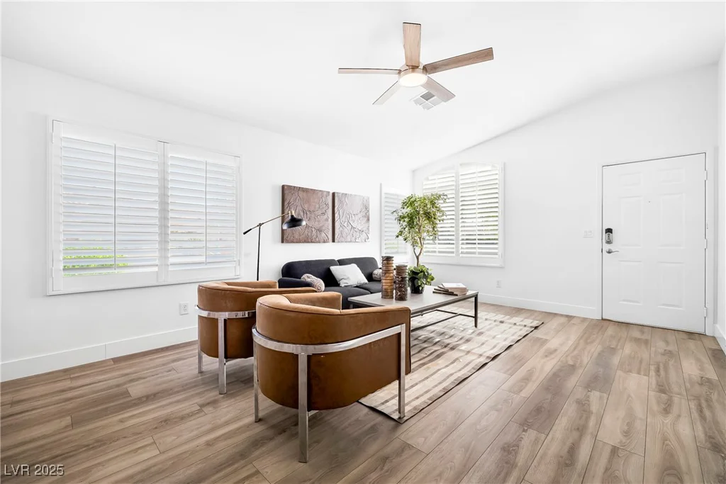 304 Desert Knolls, Henderson, NV 89014