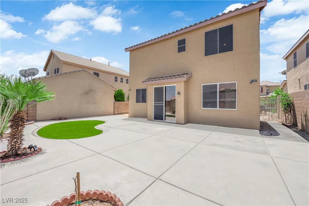 11010 Santorini, Las Vegas, NV 89141