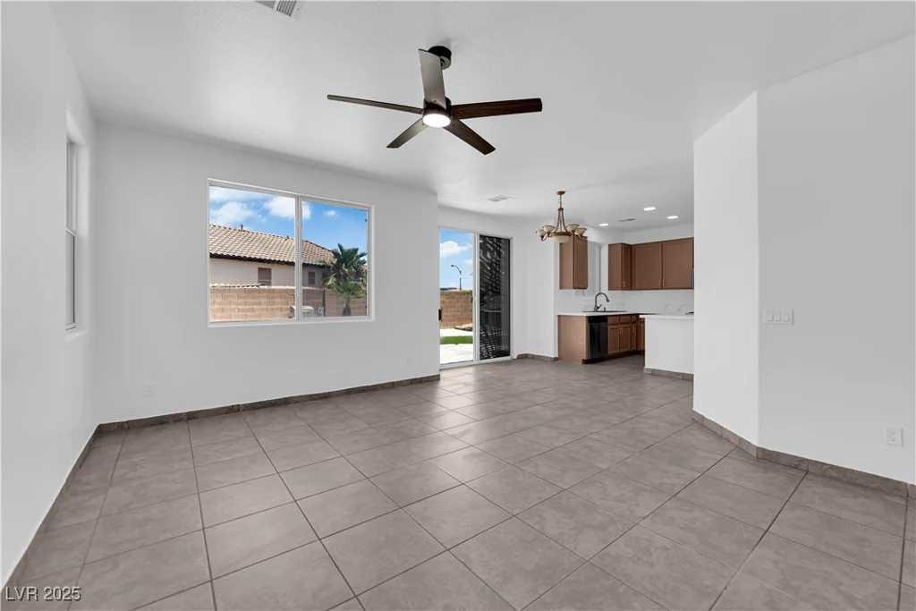 11010 Santorini, Las Vegas, NV 89141