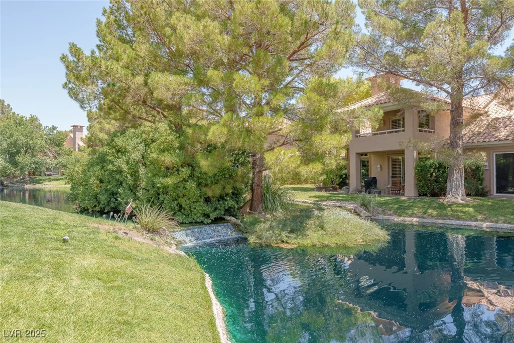 5046 Crooked Stick, Las Vegas, NV 89113