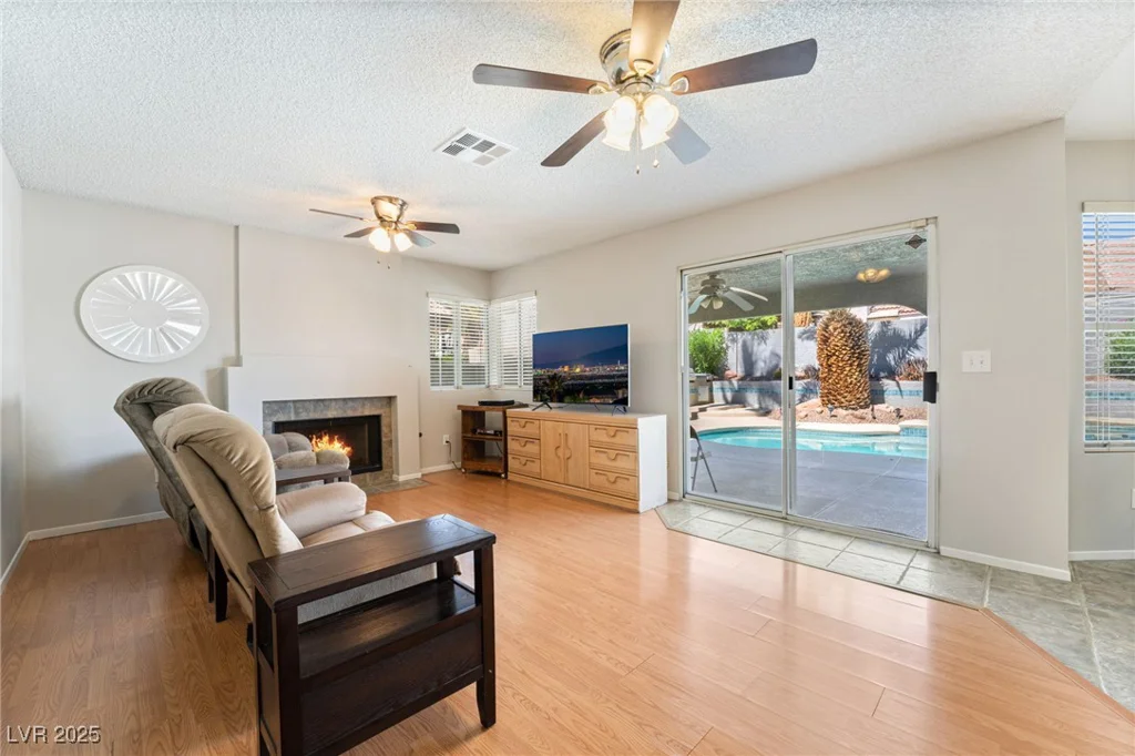 1337 Maplegrove, Las Vegas, NV 89108