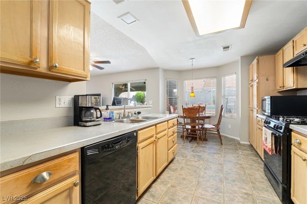 1337 Maplegrove, Las Vegas, NV 89108