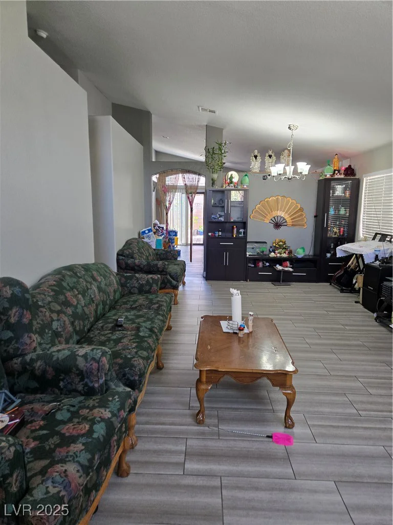 6493 Grand Oaks, Las Vegas, NV 89156