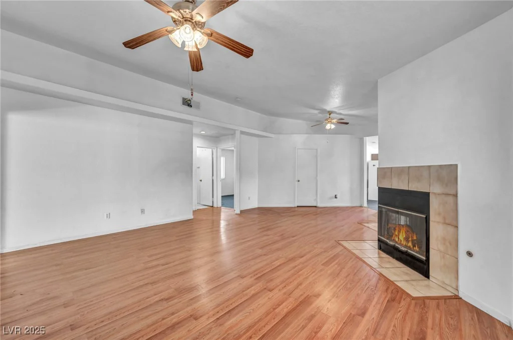 2165 Saint Paul, Las Vegas, NV 89104