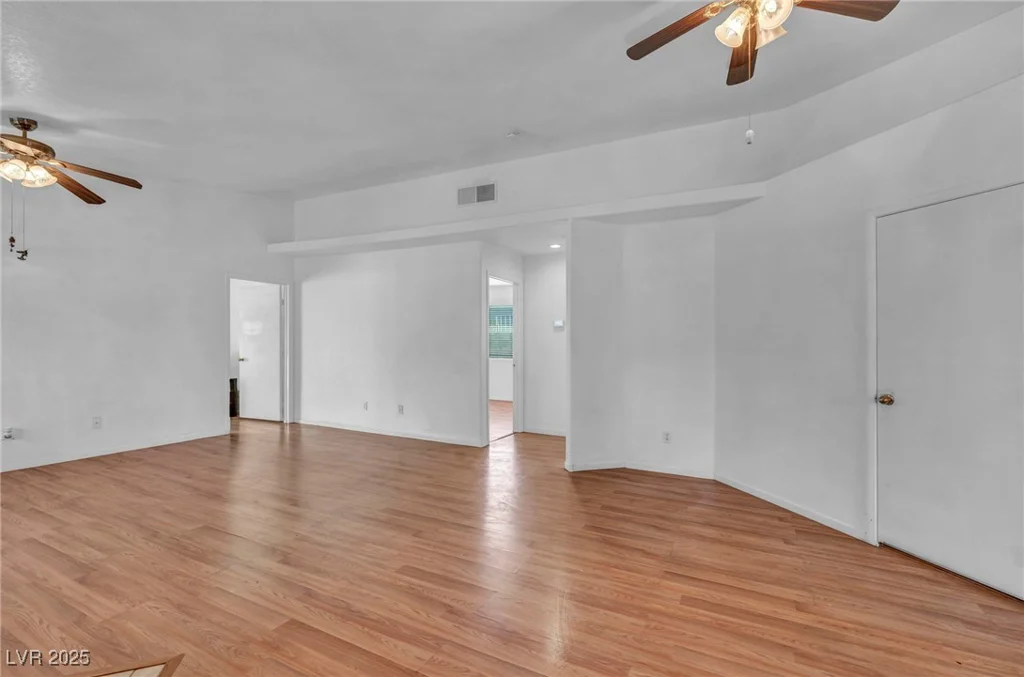 2165 Saint Paul, Las Vegas, NV 89104