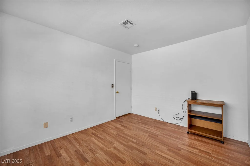 2165 Saint Paul, Las Vegas, NV 89104