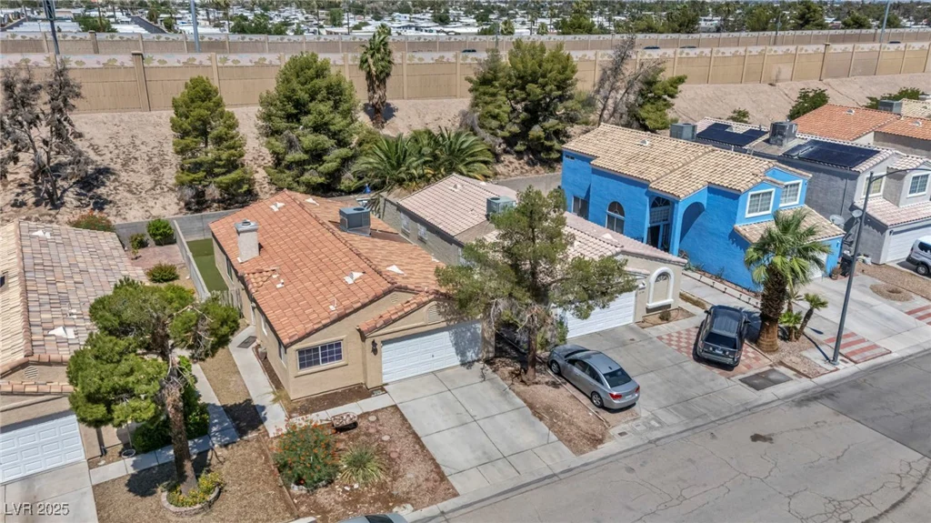 2165 Saint Paul, Las Vegas, NV 89104