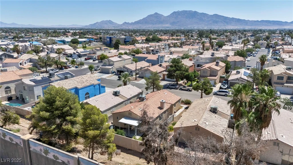 2165 Saint Paul, Las Vegas, NV 89104