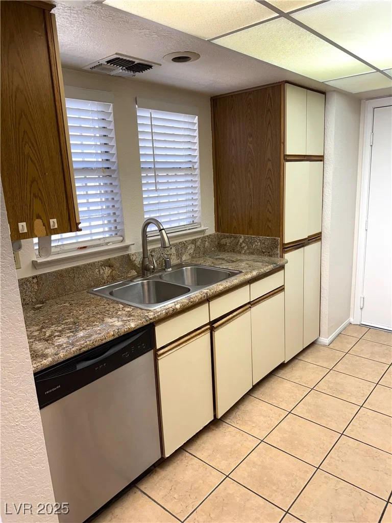 4003 Grasmere, Las Vegas, NV 89121