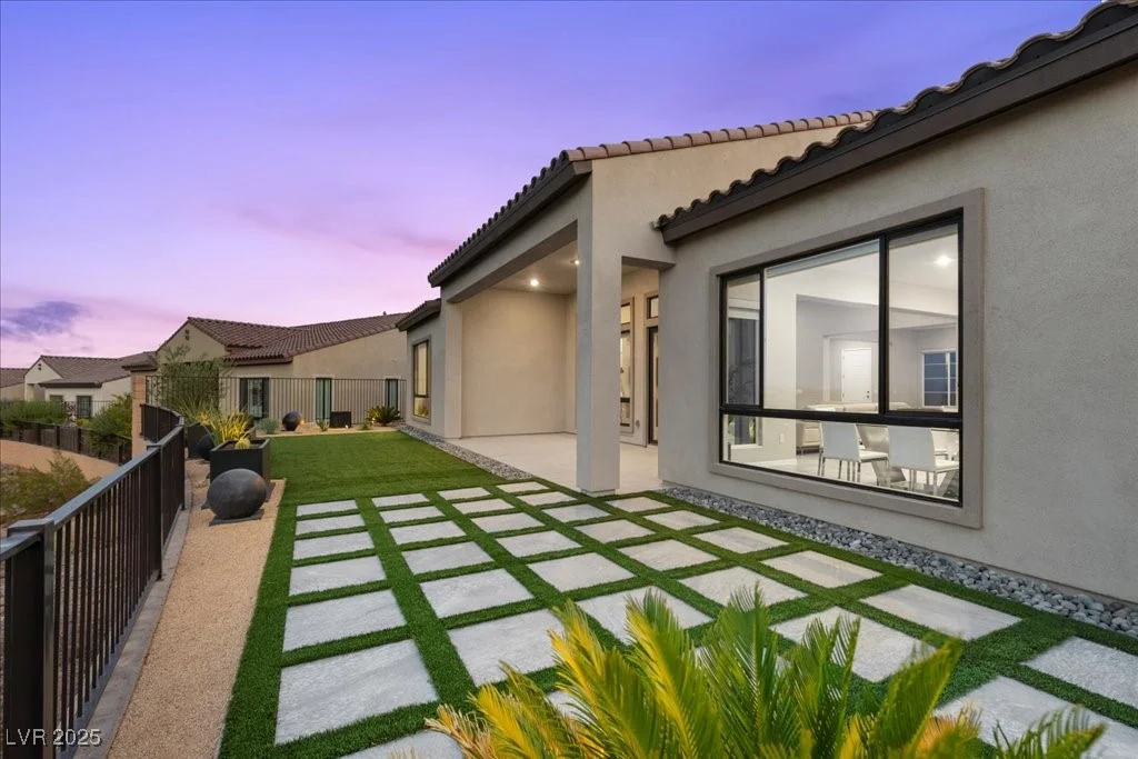 70 Aster Beach, Henderson, NV 89011
