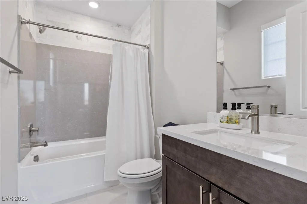 70 Aster Beach, Henderson, NV 89011