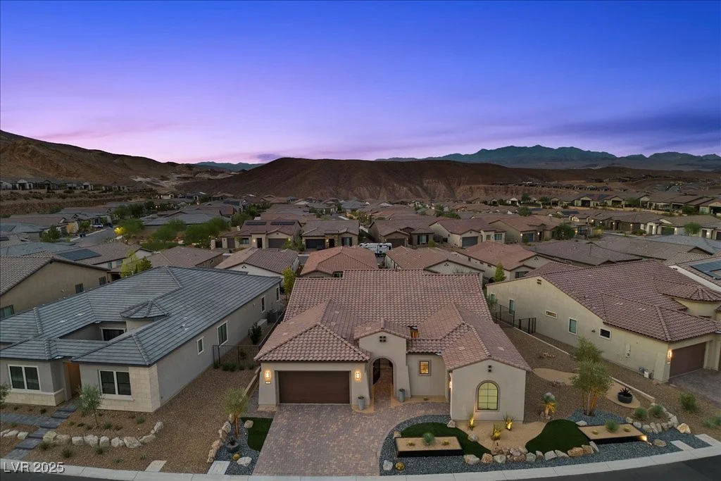 70 Aster Beach, Henderson, NV 89011