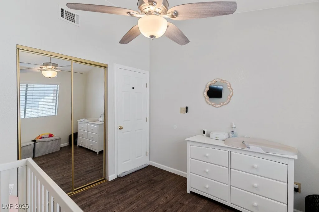5621 Desert Creek, Las Vegas, NV 89149