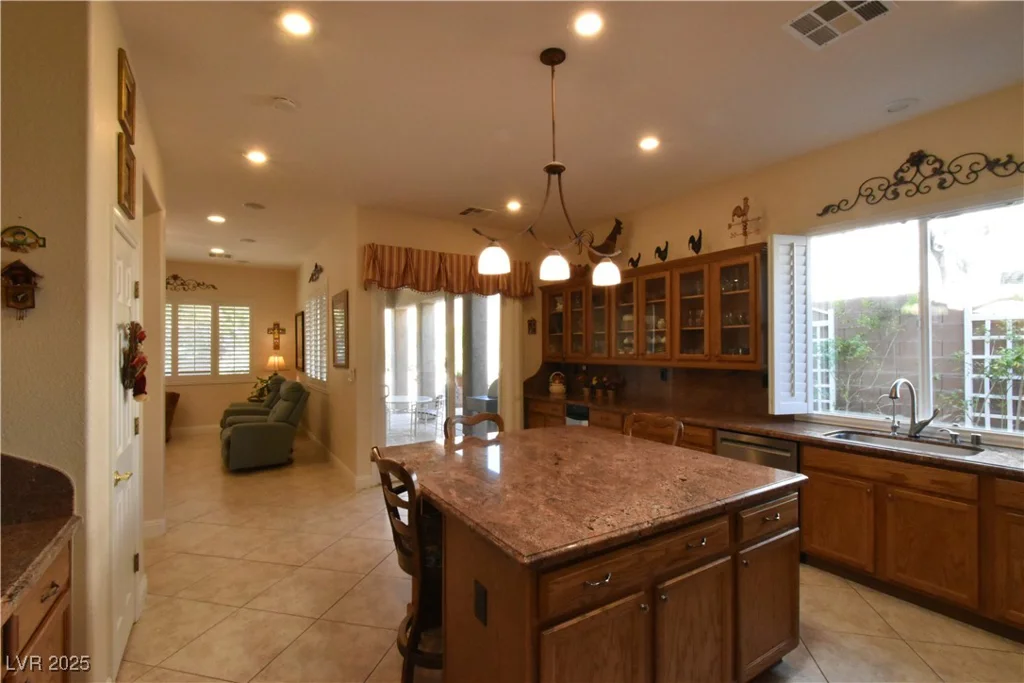 7325 Rustic Crest, Las Vegas, NV 89149
