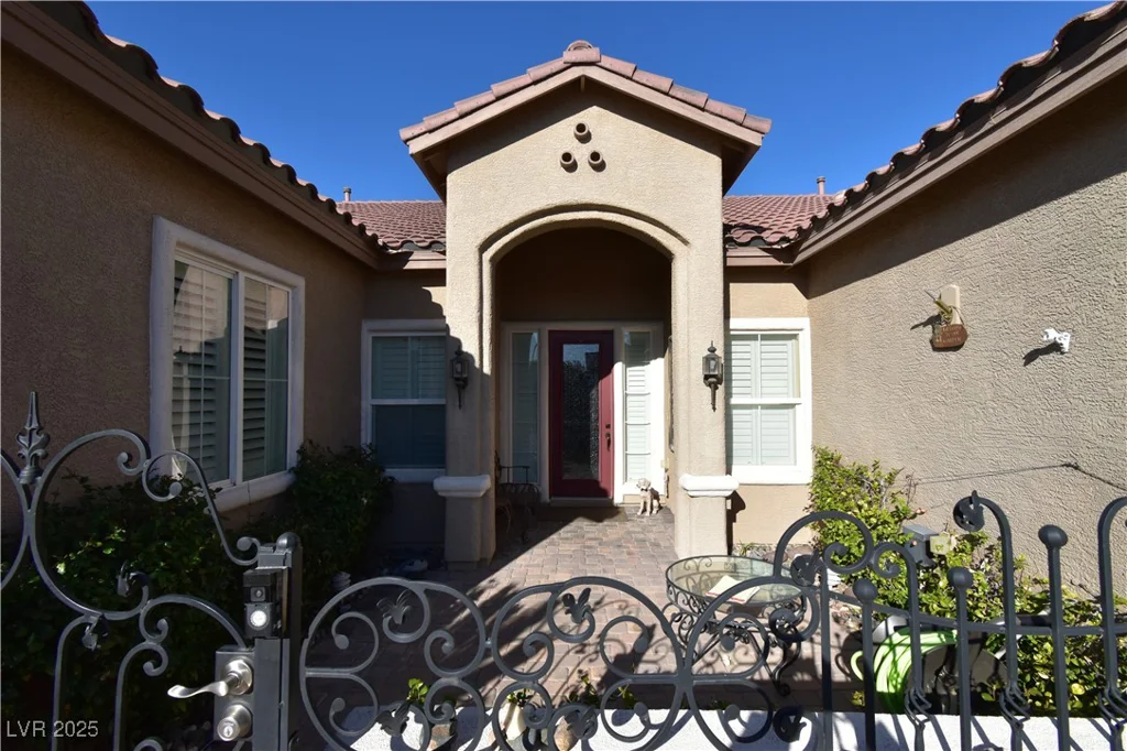 7325 Rustic Crest, Las Vegas, NV 89149