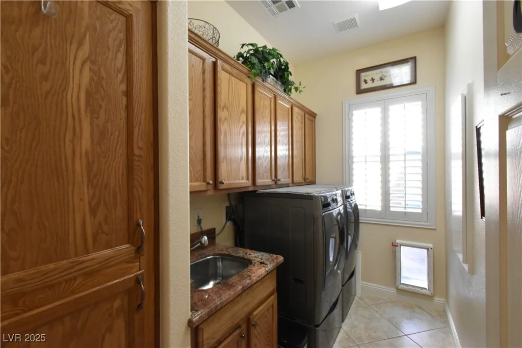 7325 Rustic Crest, Las Vegas, NV 89149