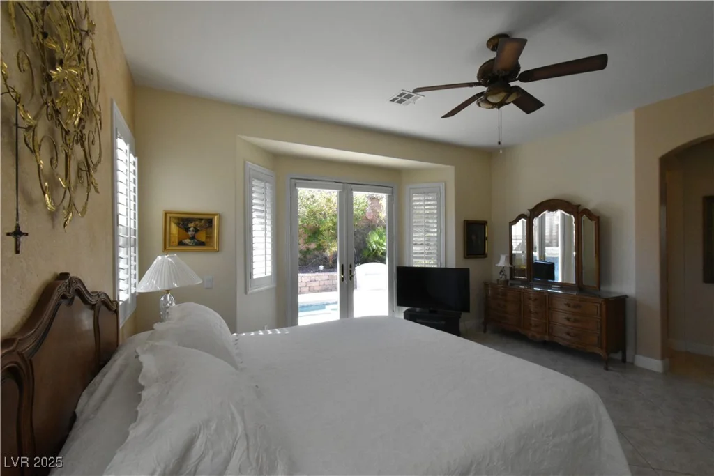 7325 Rustic Crest, Las Vegas, NV 89149