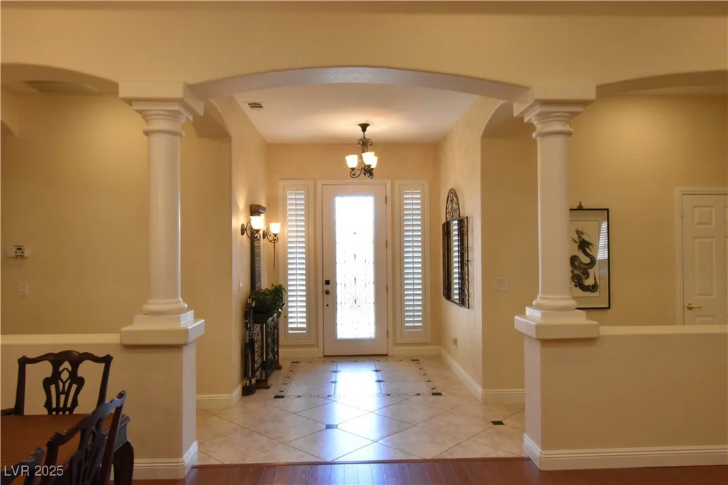 7325 Rustic Crest, Las Vegas, NV 89149