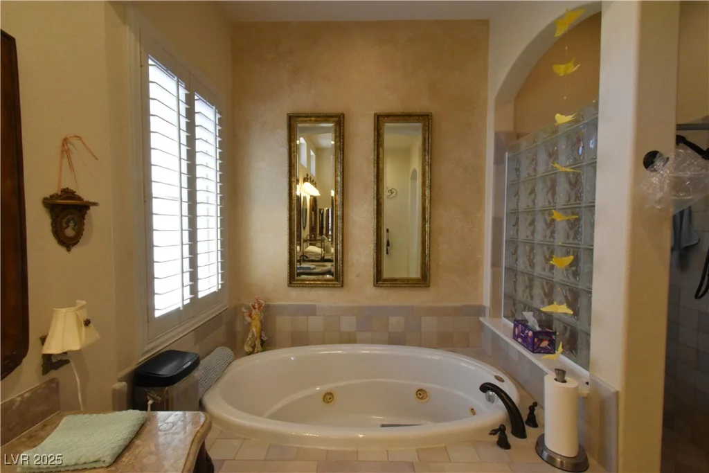 7325 Rustic Crest, Las Vegas, NV 89149