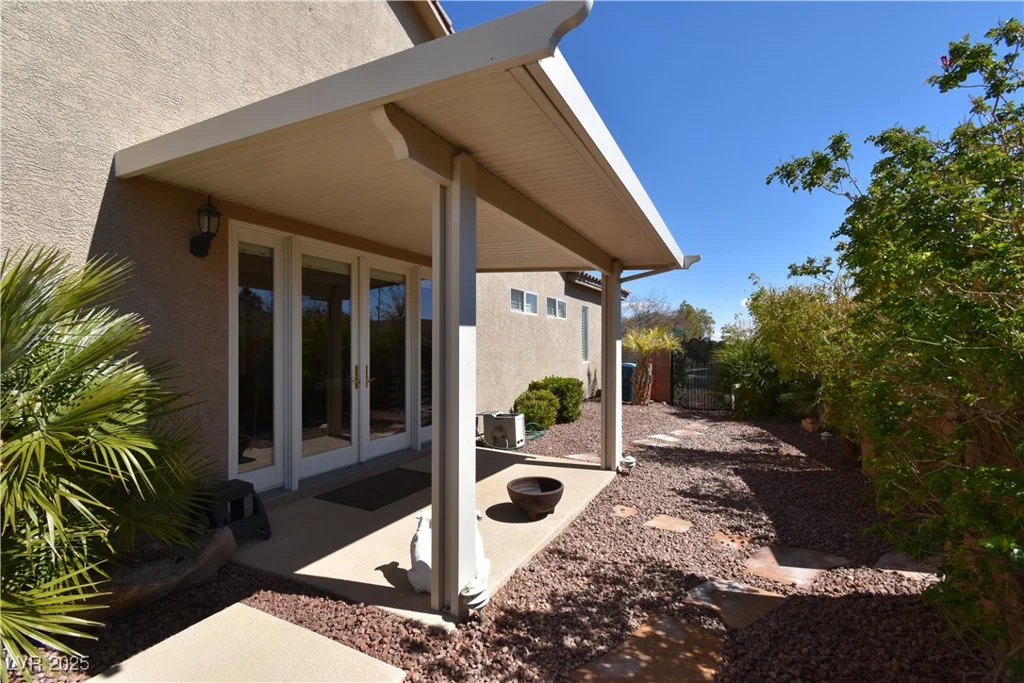 7325 Rustic Crest, Las Vegas, NV 89149